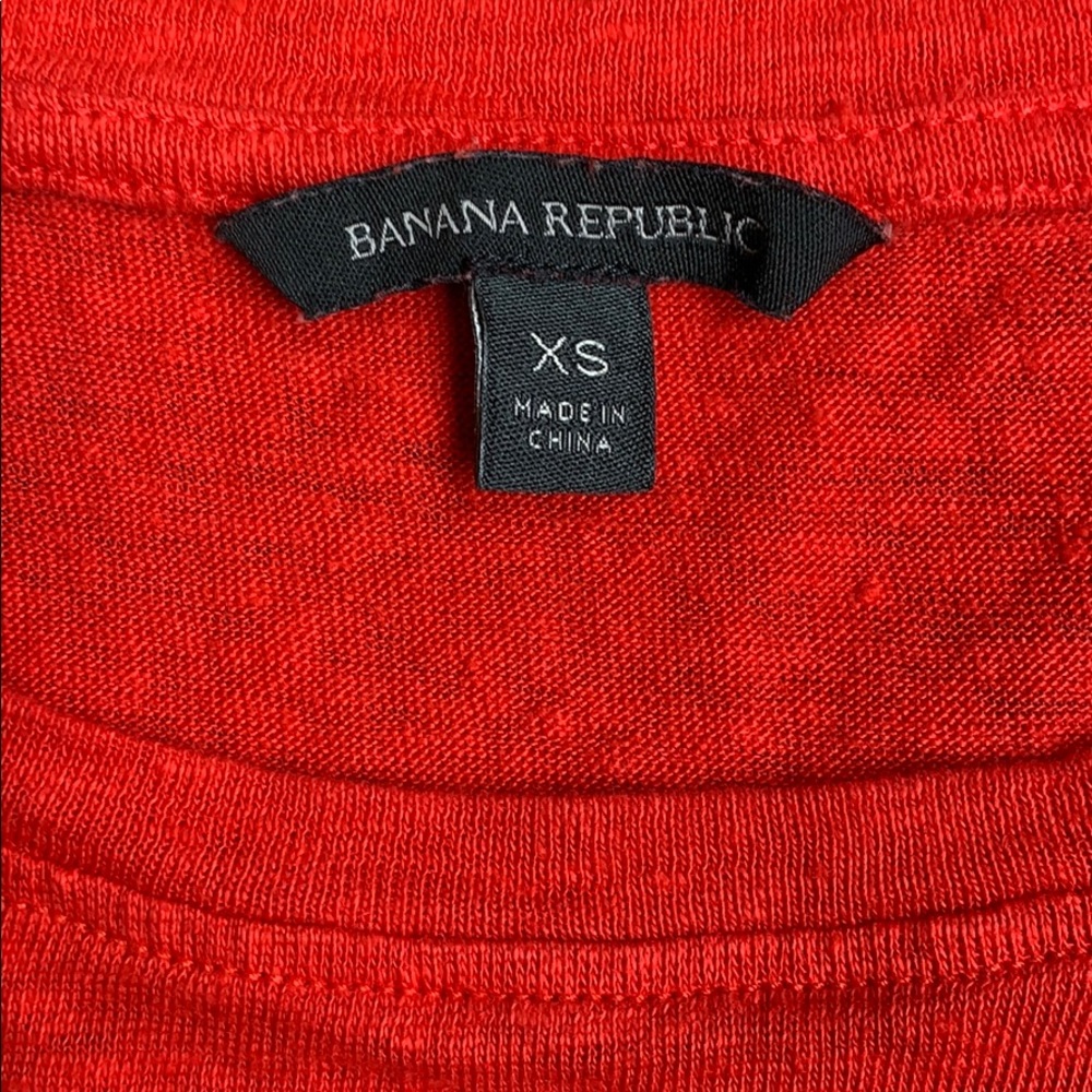 Banana Republic basic tee - Picture 2 of 2